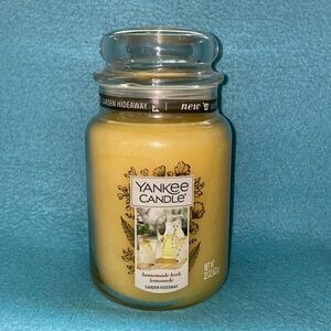 YANKEE Homemade Herb Lemonade Garden Hideaway 22 oz. CANDLE RARE SCENT
